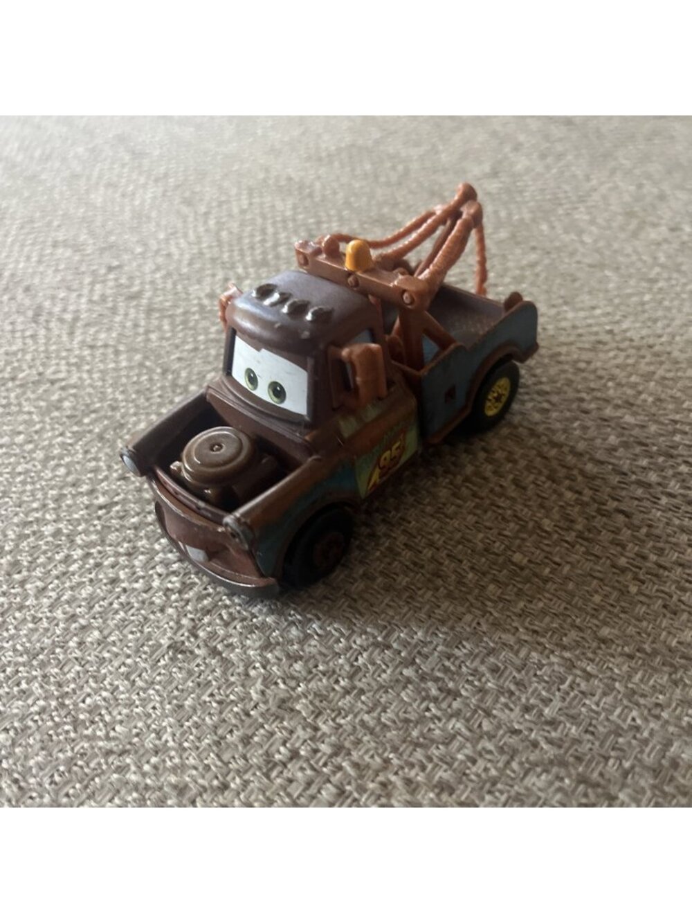 Disney Pixar Cars 2 Race Team Tow Mater 1:55 Metal Diecast